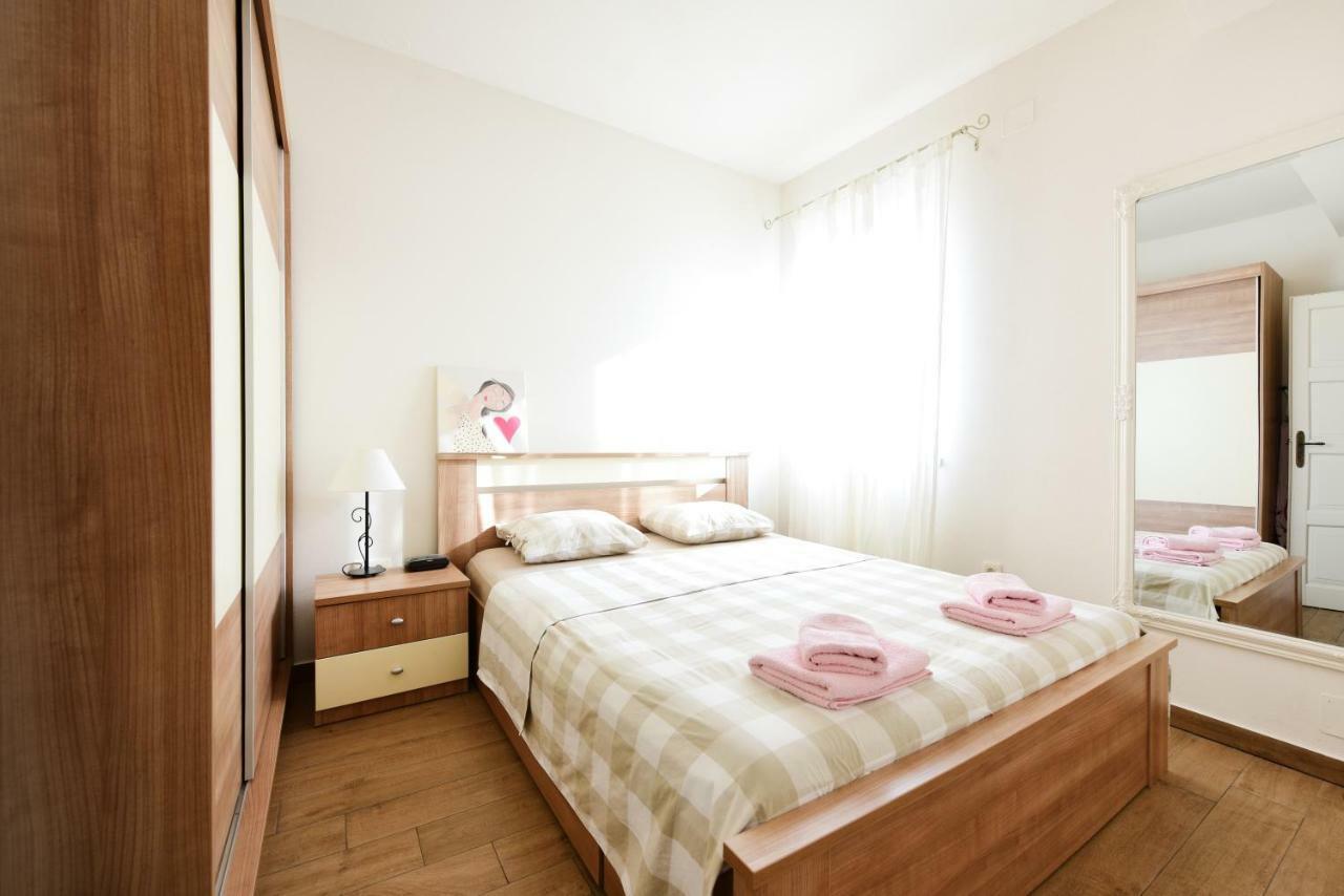 Apartments Zara & Toni エクステリア 写真
